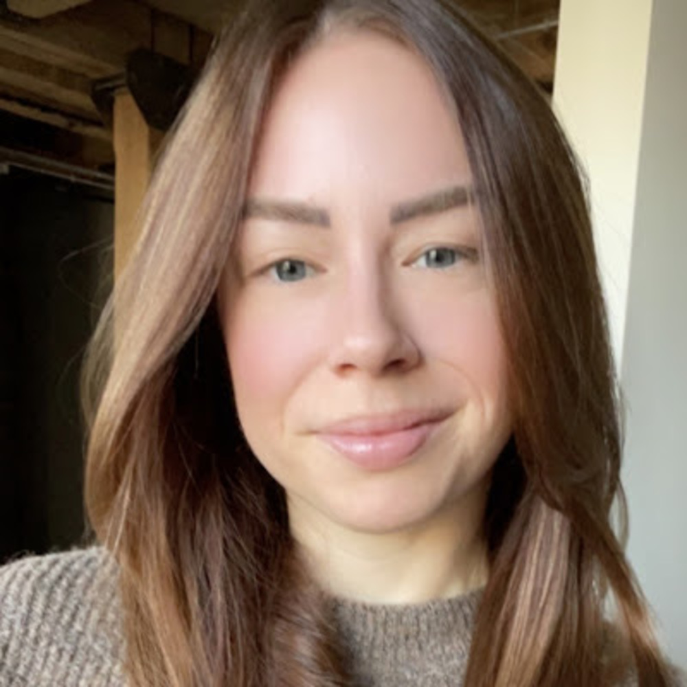 Meet your Posher, Courtney